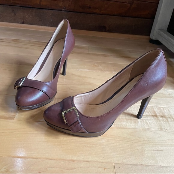 Cole Haan Pump with NikeAir Soles - Chocolate Brown, Size 7 - Picture 3 of 8